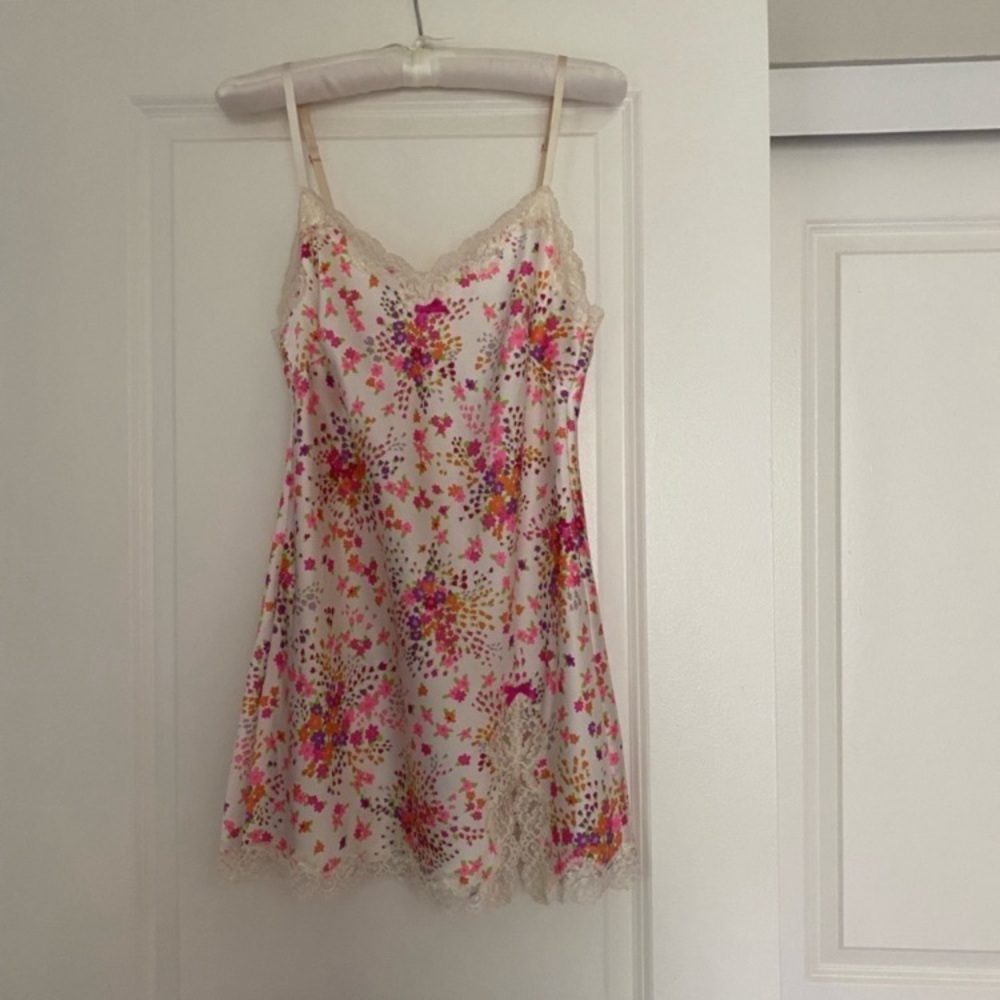 Victoria’s Secret mini flower silk like lace slip mini dress
